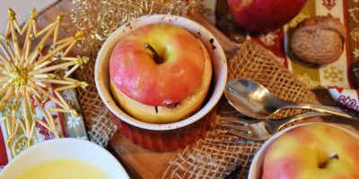 Миниатюра к статье Печеные яблоки — полезные свойства и секреты приготовления