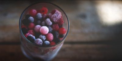Миниатюра к статье Замораживание фруктов и ягод – самый полезный метод консервирования