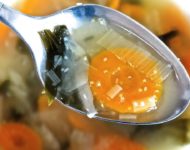 Миниатюра к статье Как приготовить настоящий луковый суп для похудения - рецепт